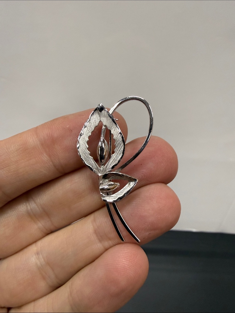 Sterling Silver Floral Leaf Brooch - Women's Jewelry Pin
